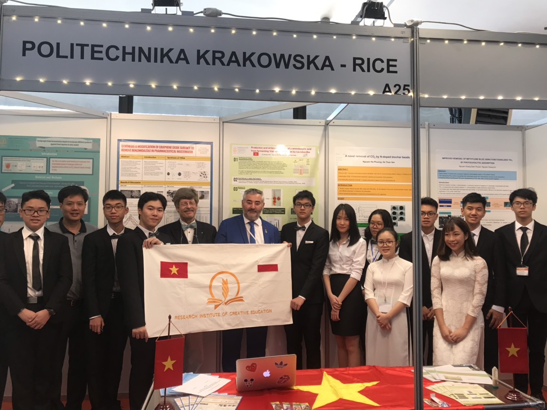 Team RICE tại cuộc thi Phát minh và Sáng chế Quốc tế INTARG 2019